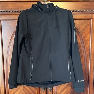 Free Country Women’s Black Super Softshell Jacket